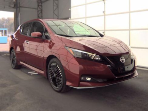 Certified 2024 Nissan Leaf SV Plus FWD image 2