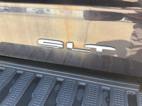 Used 2025 GMC Sierra 1500 SLT AWD/4WD image 38