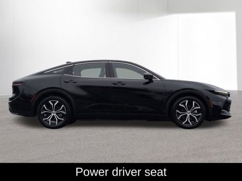 Used 2024 Toyota Crown AWD/4WD image 4