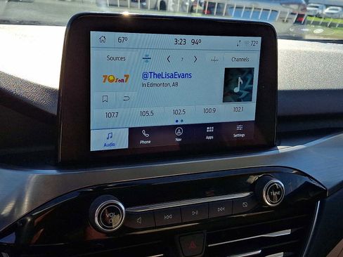 Used 2022 Ford Escape Titanium w/ Class II Trailer Tow Package image 20