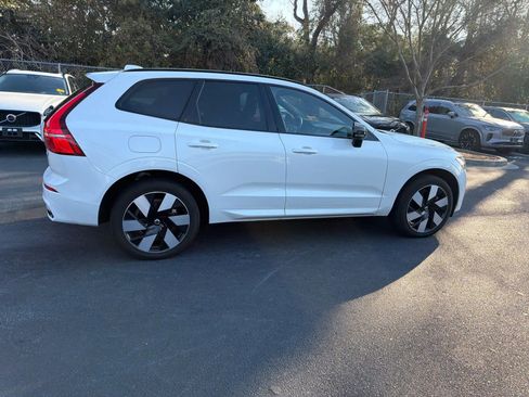 Certified 2024 Volvo XC60 T8 Plus image 16