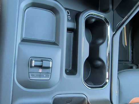 New 2026 GMC Sierra 2500 AT4 w/ AT4 Premium Plus Package image 32