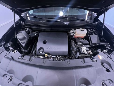 Used 2020 Chevrolet Traverse High Country image 11