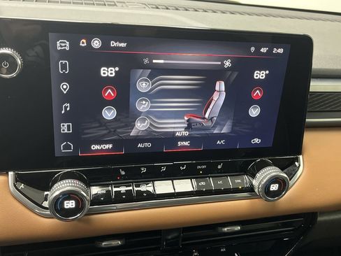 Used 2024 GMC Canyon AT4 w/ Technology Package image 20