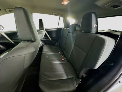 Used 2016 Toyota RAV4 LE FWD image 25