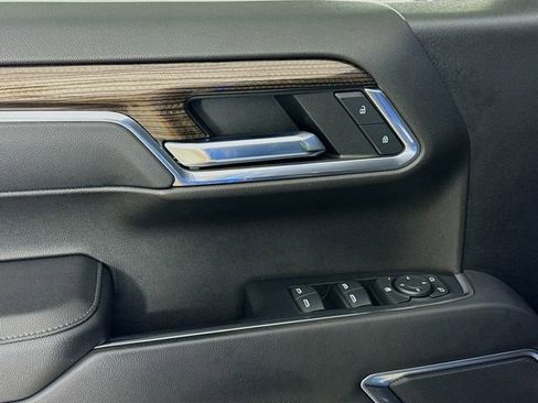 Used 2022 Chevrolet Silverado 1500 LT Trail Boss w/ Protection Package image 18