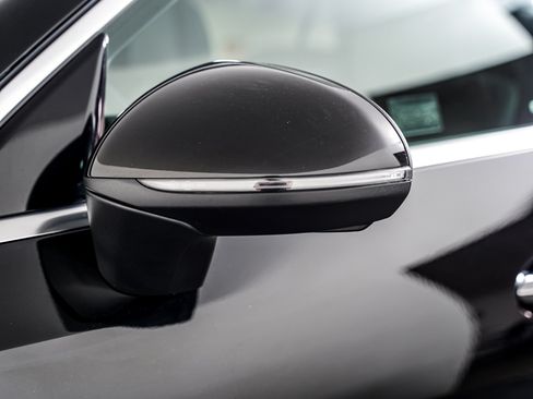 Certified 2025 Mercedes-Benz GLC 300 image 22