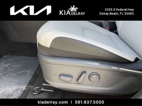 New 2026 Kia Sportage EX image 19