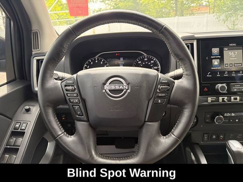 Used 2025 Nissan Frontier SL w/ Graphics Package AWD/4WD image 18