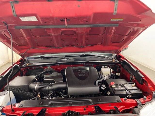 Used 2022 Toyota Tacoma TRD Off-Road w/ Technology Package AWD/4WD image 27