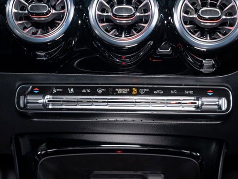 New 2025 Mercedes-Benz CLA 45 AMG 4MATIC image 20