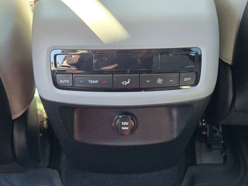 Used 2023 Hyundai Palisade SEL image 28