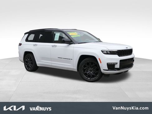 Used 2023 Jeep Grand Cherokee L Summit AWD/4WD image 1