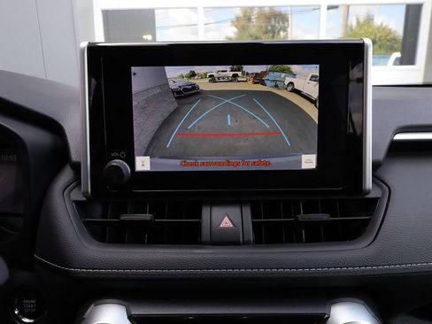 Certified 2025 Toyota RAV4 XLE AWD/4WD image 36