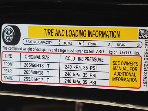 Used 2025 Chevrolet Colorado W/T w/ WT Custom Package RWD image 50