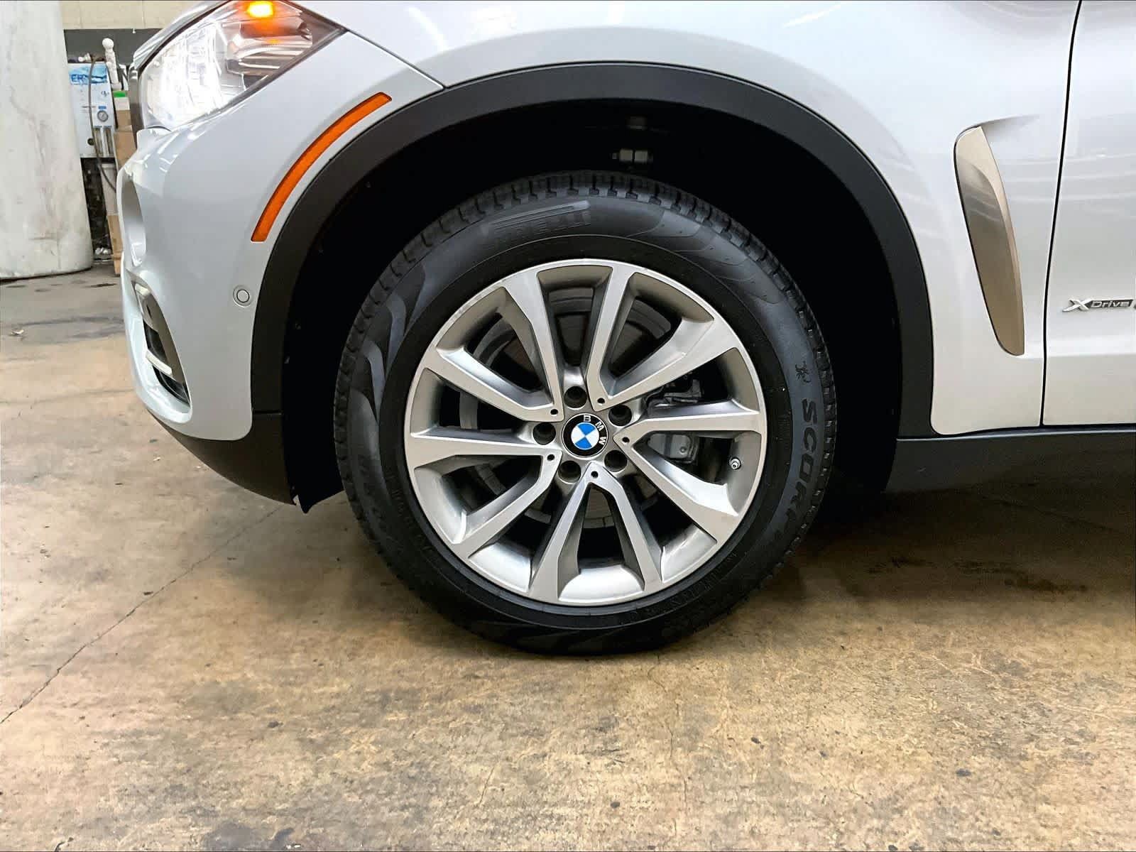 Used 2018 BMW X6 xDrive35i AWD/4WD image 12