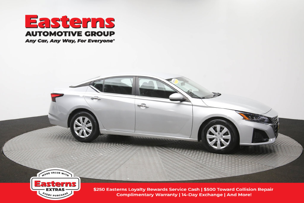 Used 2023 Nissan Altima 2.5 S FWD image 46
