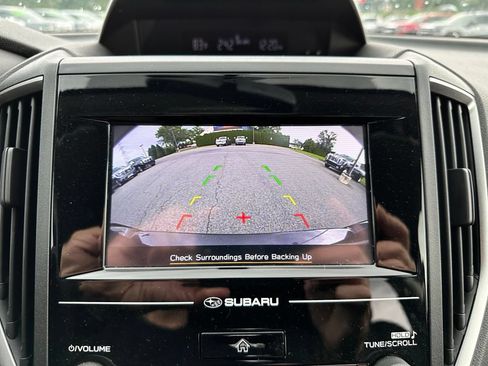 Used 2019 Subaru Crosstrek 2.0i AWD/4WD image 29