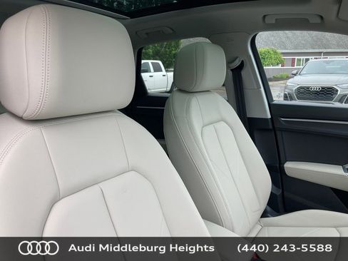 Used 2025 Audi Q3 2.0T Premium w/ Convenience Package image 24