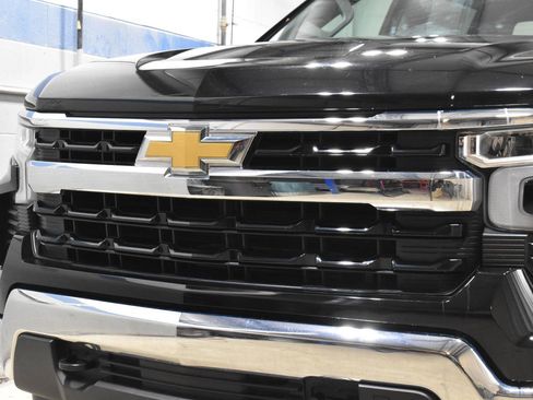Used 2023 Chevrolet Silverado 1500 LT image 29