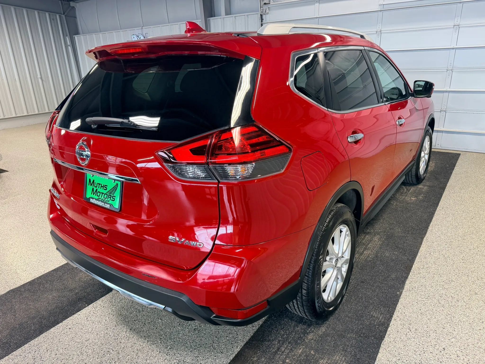 Used 2017 Nissan Rogue SV w/ Sun & Sound Touring Package AWD/4WD image 3