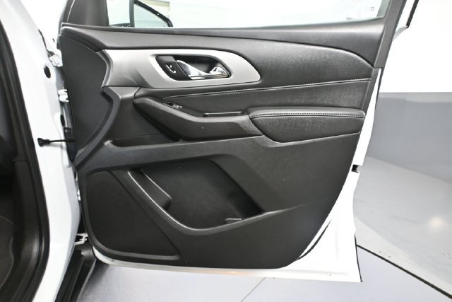 Used 2023 Chevrolet Traverse LT AWD/4WD image 40