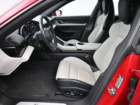 Used 2025 Porsche Taycan RWD image 10