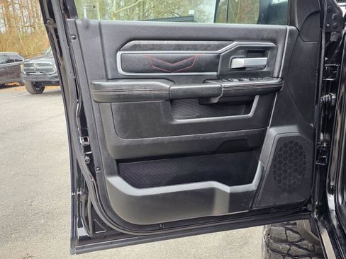 Used 2020 RAM 2500 Big Horn w/ Level 2 Equipment Group image 25