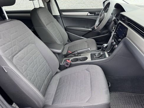 Used 2020 Volkswagen Passat 2.0T S image 17