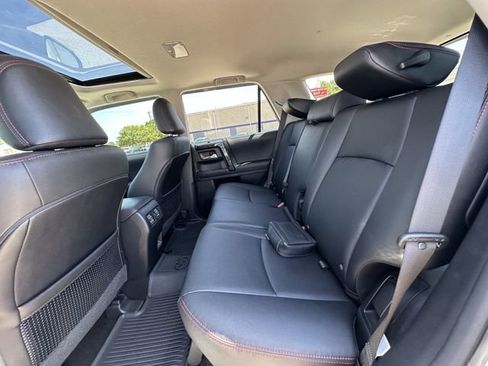 Used 2024 Toyota 4Runner TRD Off-Road Premium w/ Moonroof Package AWD/4WD image 29