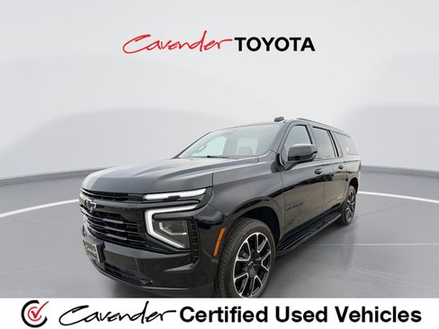 Used 2025 Chevrolet Suburban RST w/ Sun And Tow Package image 1