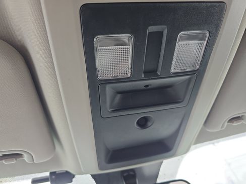 Used 2017 RAM 1500 Express image 25