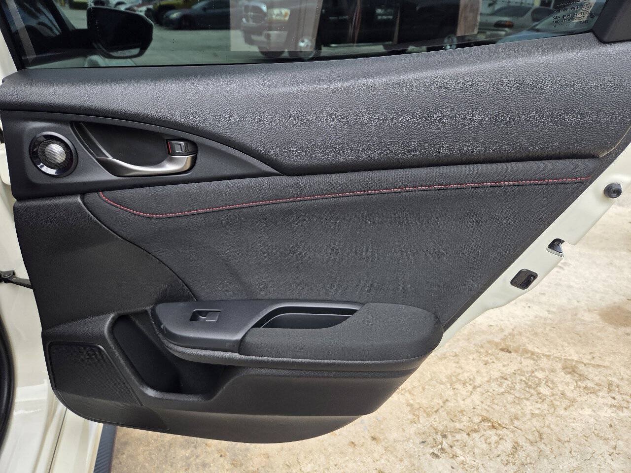 Used 2019 Honda Civic Type R image 17