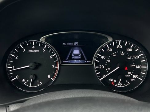 Used 2019 Nissan Pathfinder SL AWD/4WD image 41