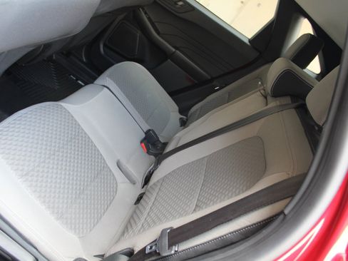 Used 2022 Ford Escape SE w/ SE Sport Appearance Package FWD image 17
