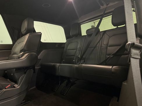 Used 2024 Lincoln Navigator Reserve AWD/4WD image 11