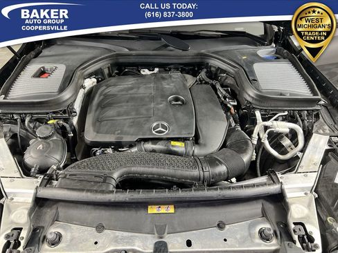 Used 2021 Mercedes-Benz GLC 300 4MATIC image 29