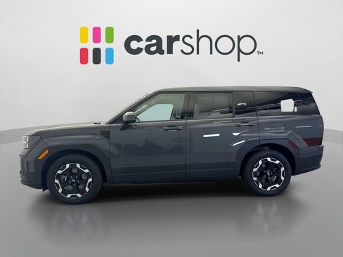 Used 2024 Hyundai Santa Fe SE AWD/4WD image 2