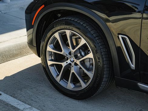 Used 2021 BMW X5 xDrive40i w/ Convenience Package image 50