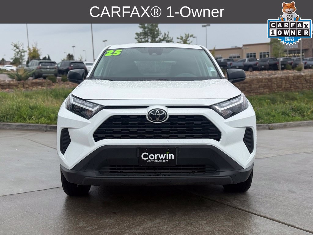 Used 2025 Toyota RAV4 LE AWD/4WD image 2