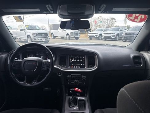 Used 2022 Dodge Charger R/T w/ Blacktop Package image 36