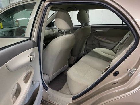 Used 2010 Toyota Corolla FWD image 11