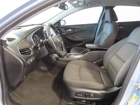 Used 2017 Chevrolet Malibu LT w/ Driver Confidence Package image 17