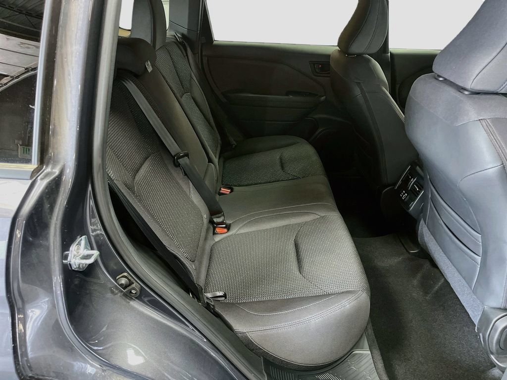 Used 2025 Subaru Forester Premium AWD/4WD image 26