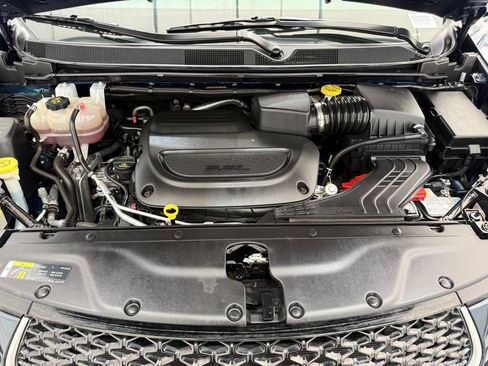 Used 2021 Chrysler Pacifica Pinnacle AWD/4WD image 11