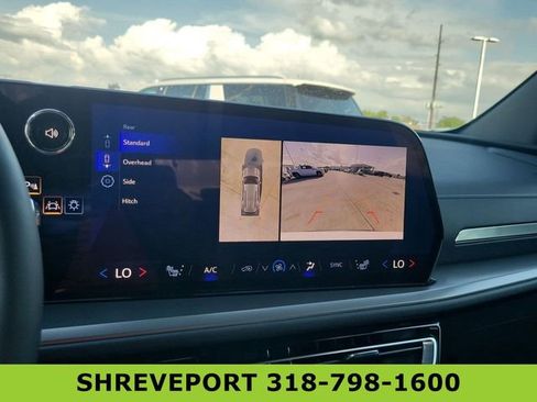 Certified 2025 Chevrolet Traverse LT w/ Midnight/Sport Edition FWD image 15