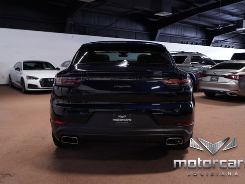 Used 2021 Porsche Cayenne Coupe w/ Premium Package image 6