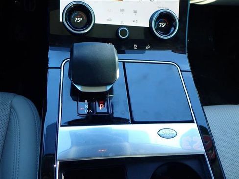 Used 2023 Land Rover Range Rover Velar R-Dynamic S image 23