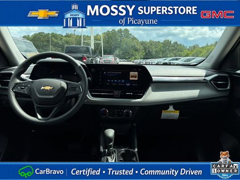 Certified 2026 Chevrolet TrailBlazer LS w/ LS Convenience Package FWD image 14