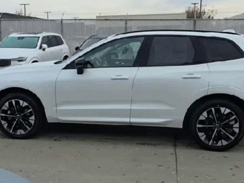 New 2026 Volvo XC60 B5 Ultra w/ Protection Package Premier image 5